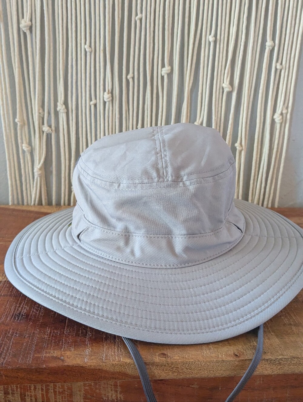 Sunday Afternoons Ultra Adventure Sun Hat UPF 50+ Mesh Vent Gray Large